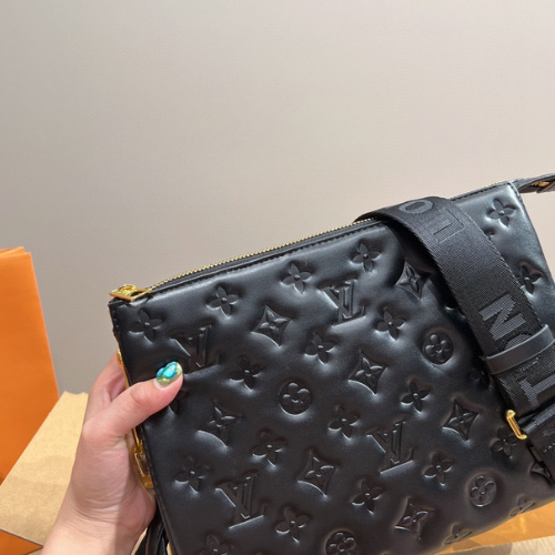 Louis Vuitton Coussin PM Black 10.2 Inches M21260