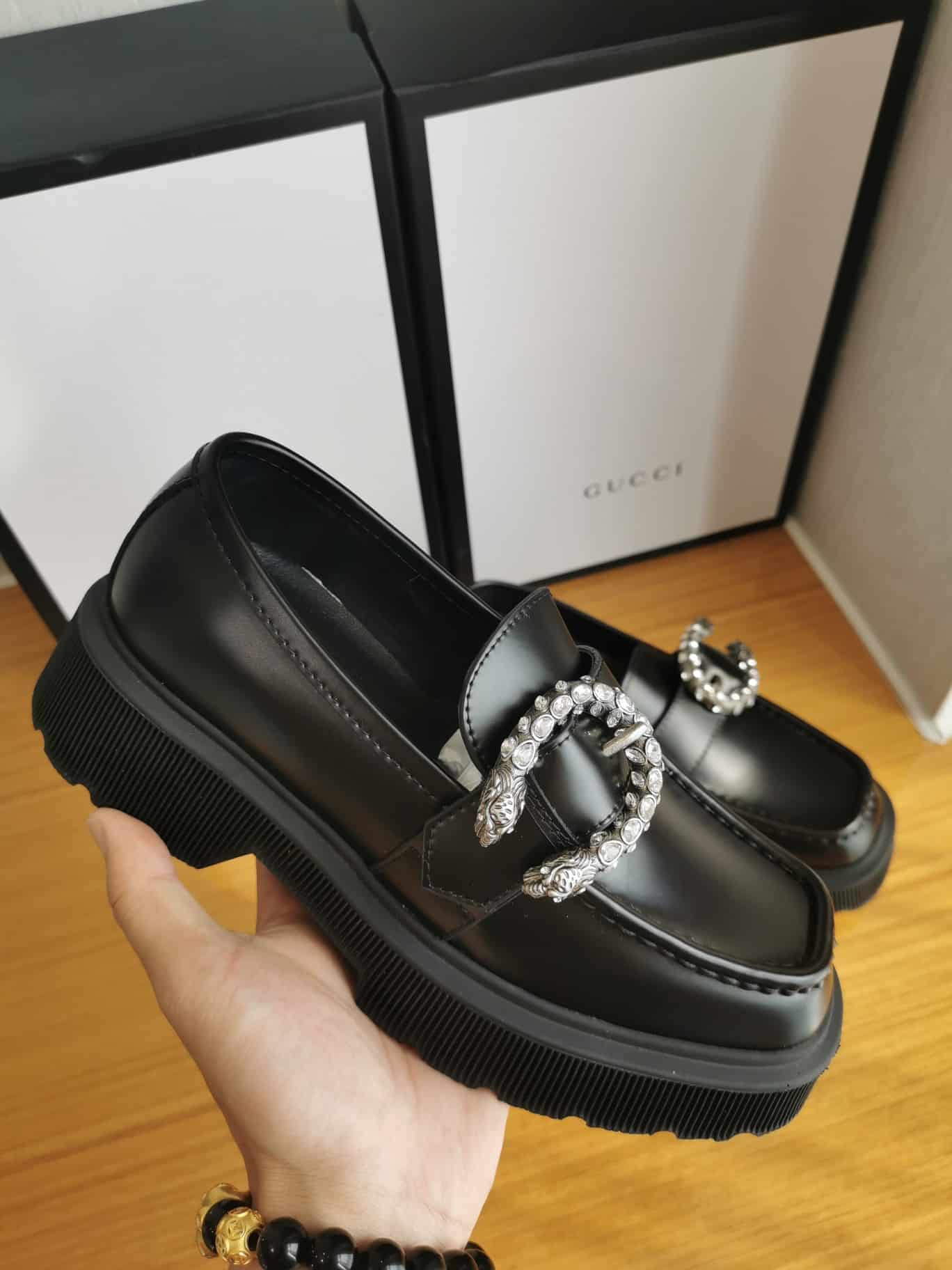 Gucci Women?S Leather Loafers With G Black
