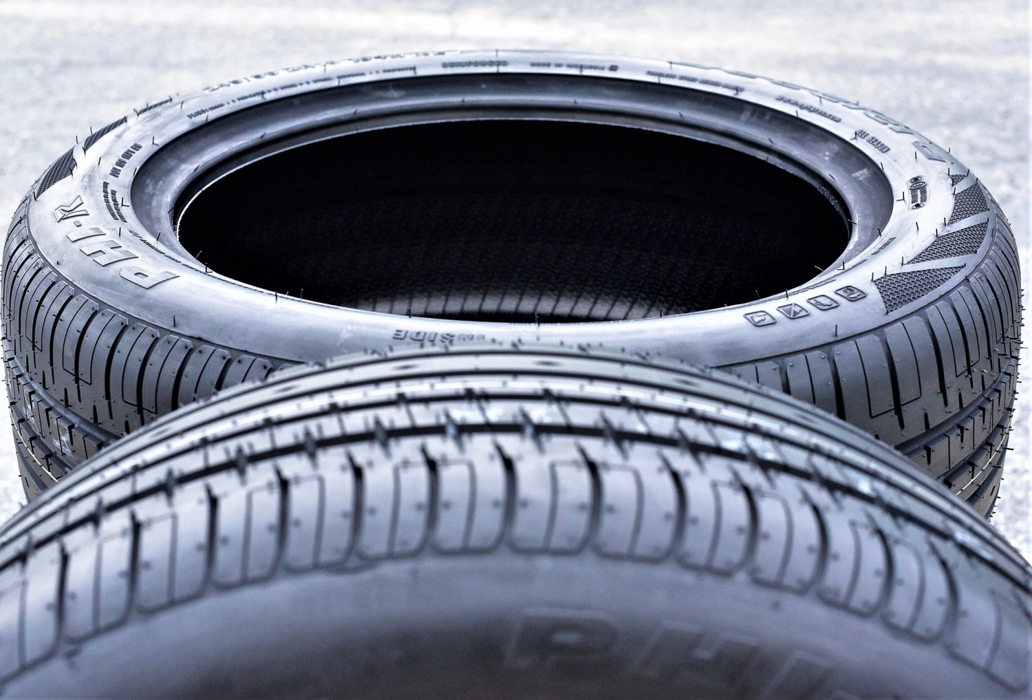 Accelera Phi-R 215/45ZR16 215/45R16 90W XL A/S High Performance Tire