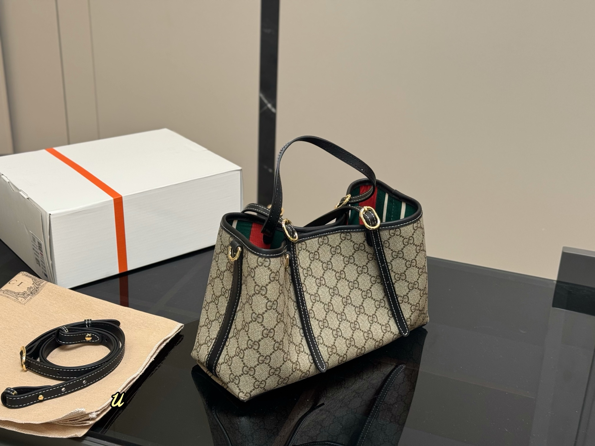 Gucci tote bag handbag shoulder bag - cnluxepick