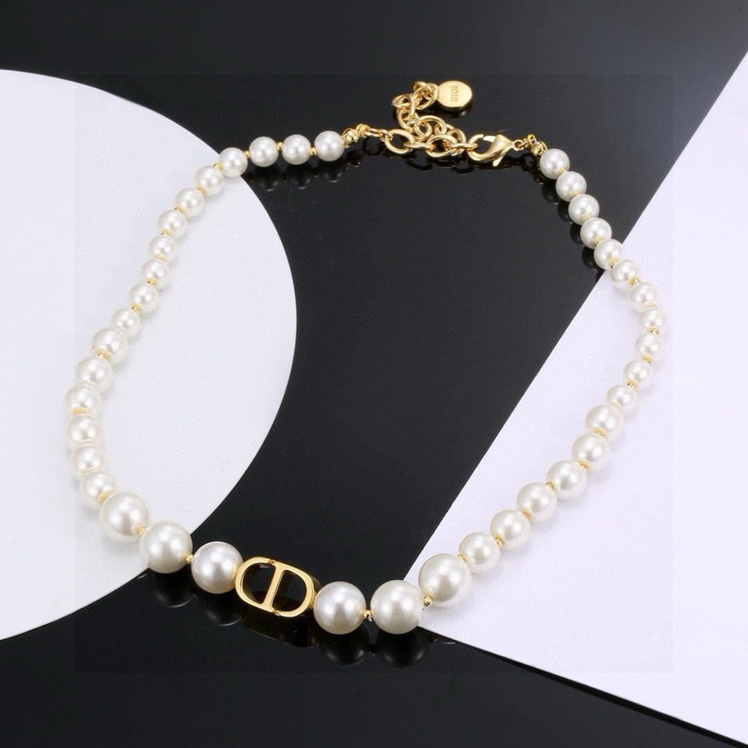 Dior Pearl Necklace - cnluxepick