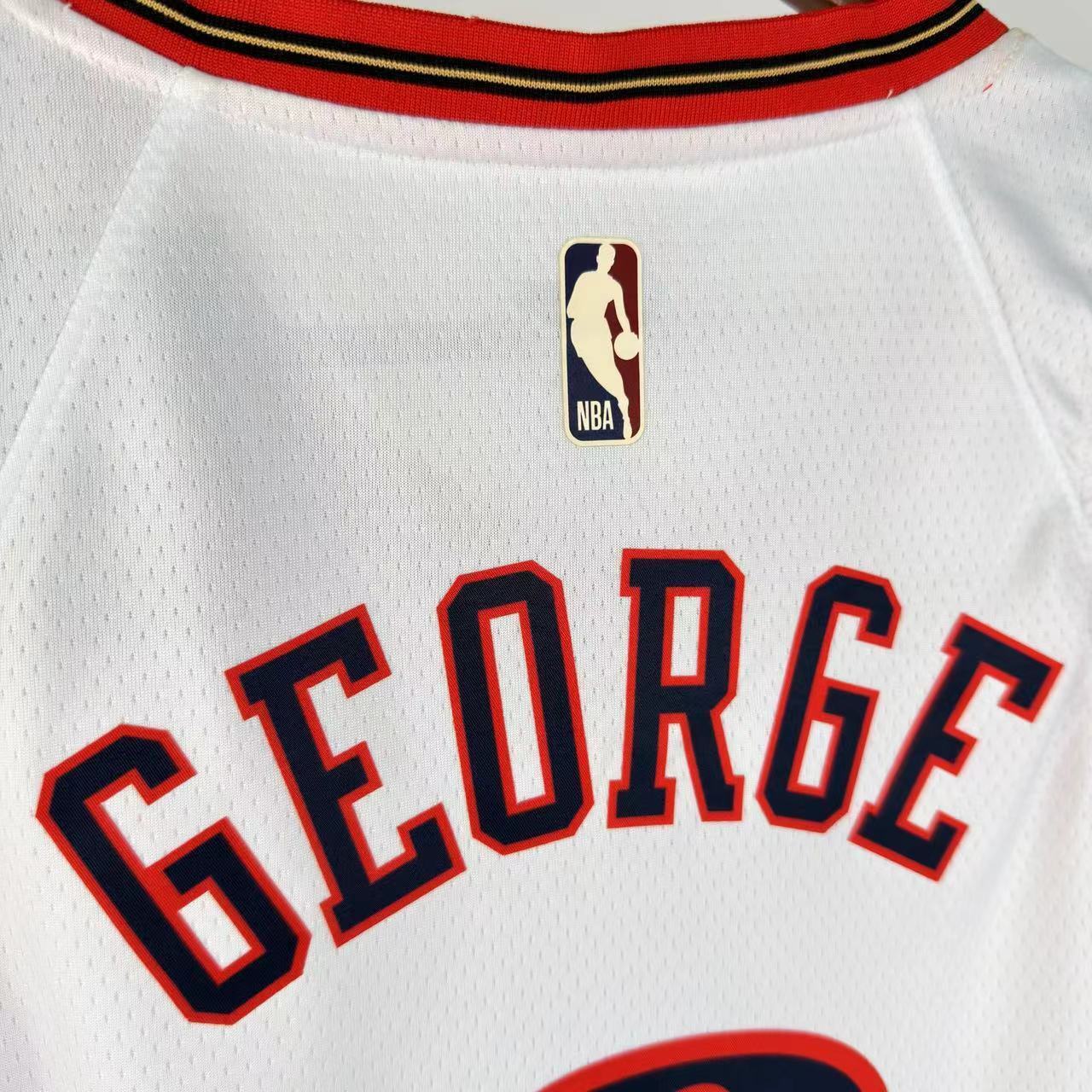 26 Season Philadelphia 76ers Retro #8
