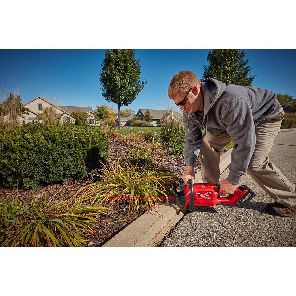 Milwaukee M18 FUEL 24In Hedge Trimmer 2726-20
