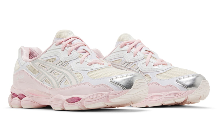 ASICS Gel NYC Barbie 1203A571-100