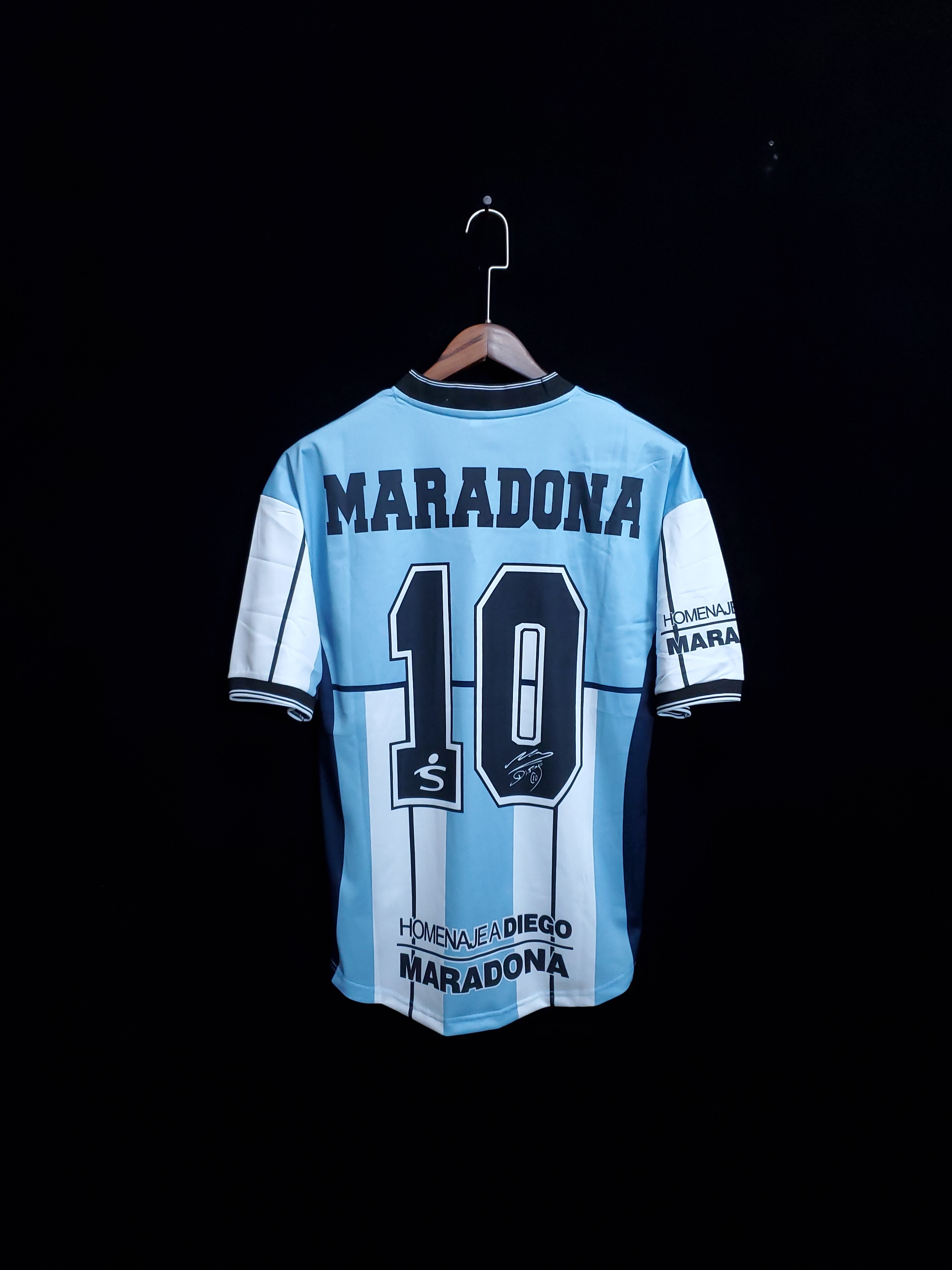 Retro Argentina Commemorative Edition 2001 Model