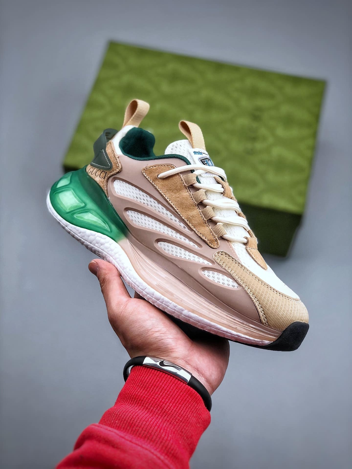 Gucci Design Sneaker Beige Green