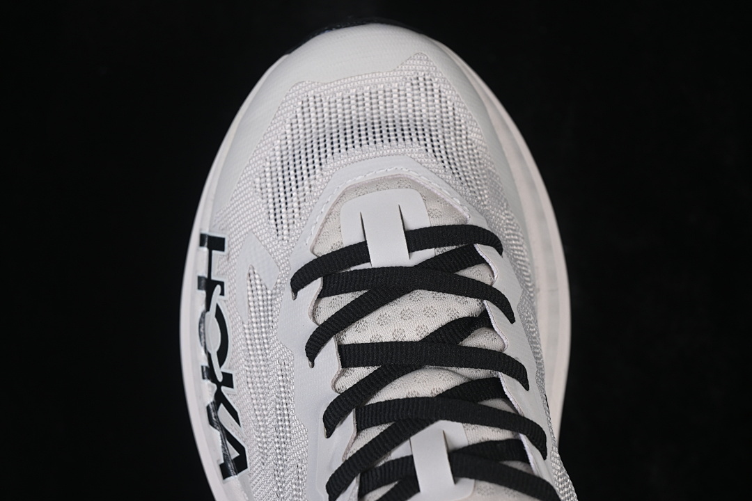 HOKA One One Mafate X