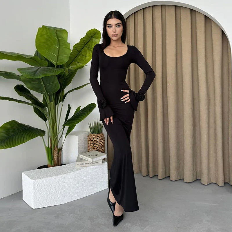 Elegant Mermaid Maxi Dress with Rose EmbellishmentClistos