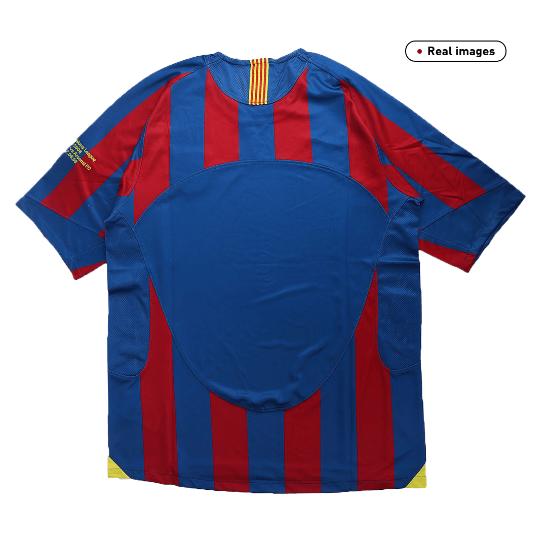 Retro Soccer Jersey Barcelona Home 2005/06 - UCL