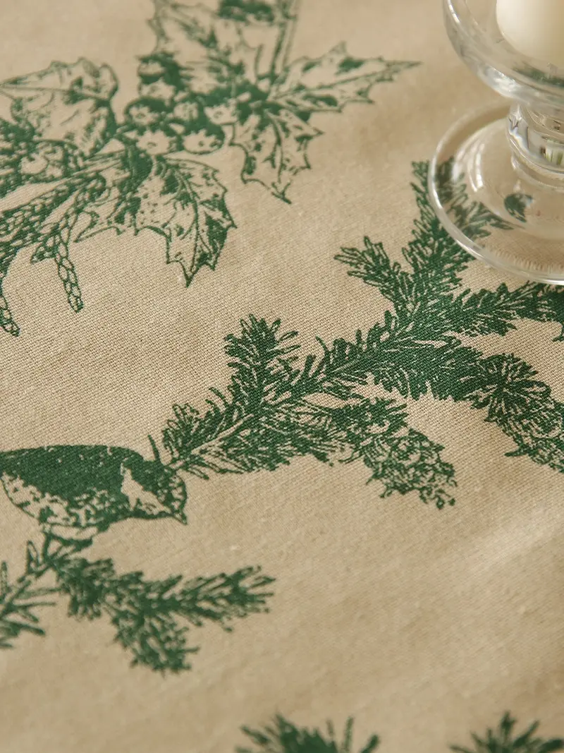 Vintage Floral Linen Tablecloth – French Country-Style Dining Table Decor in Soft Natural Fabric