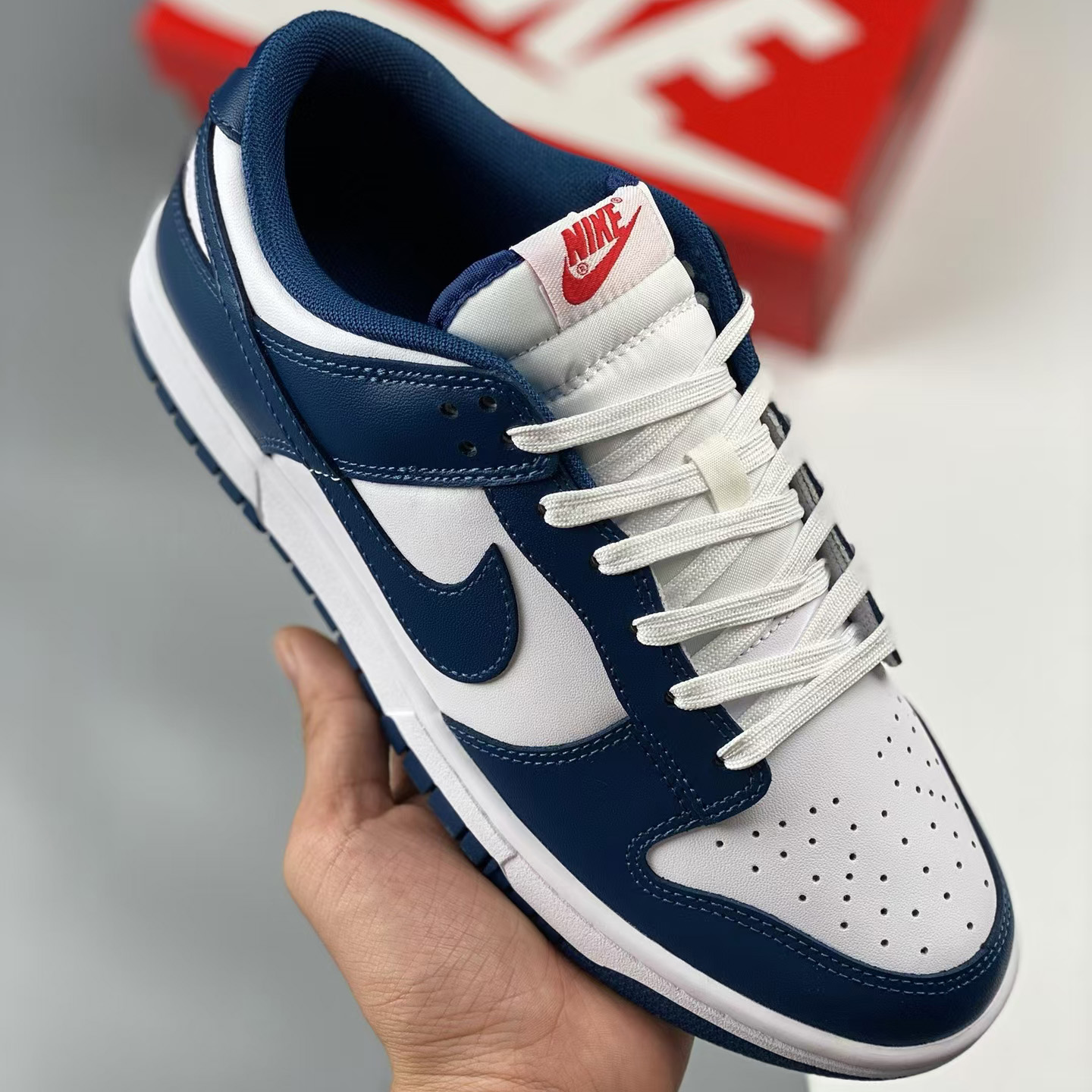 Nike dunk low sneakers - cnluxepick