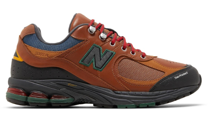 New Balance 2002R Hiking Pack - Brown M2002RWM Casual Running Shoes