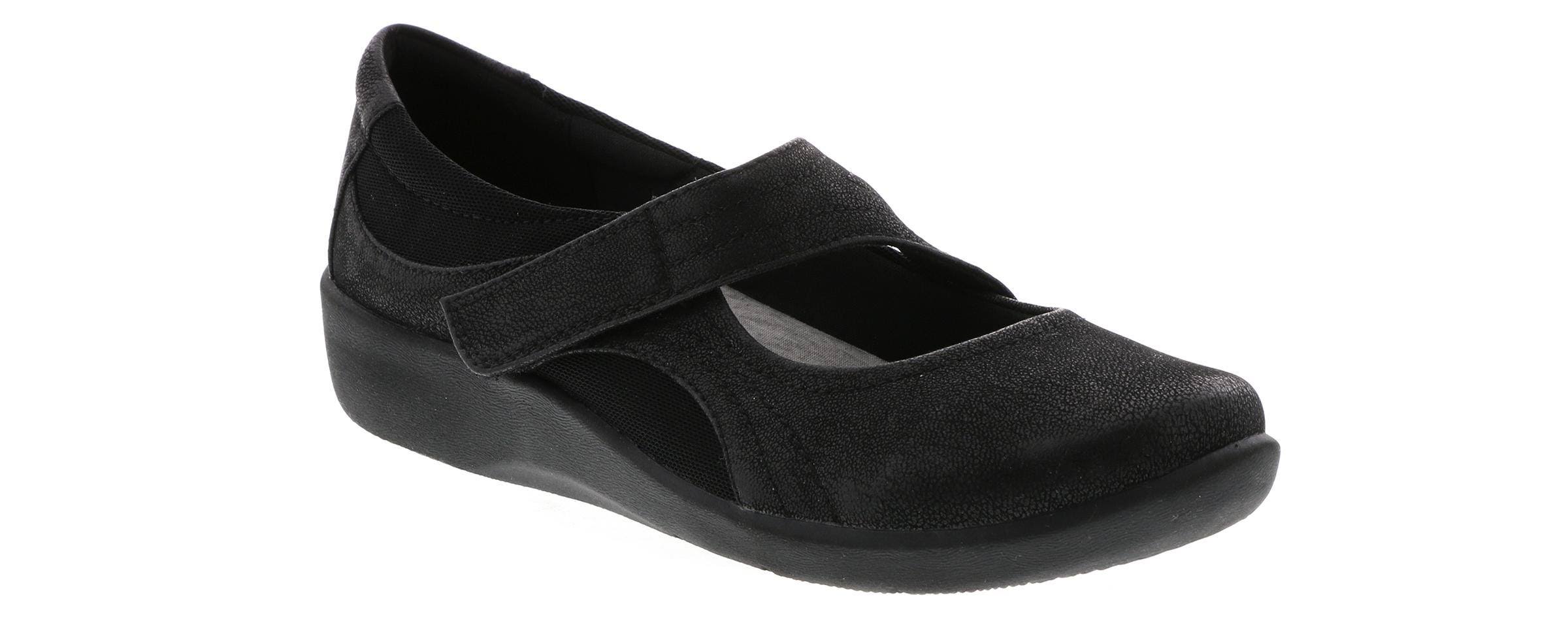 Clarks Sillian Bella Black / 7