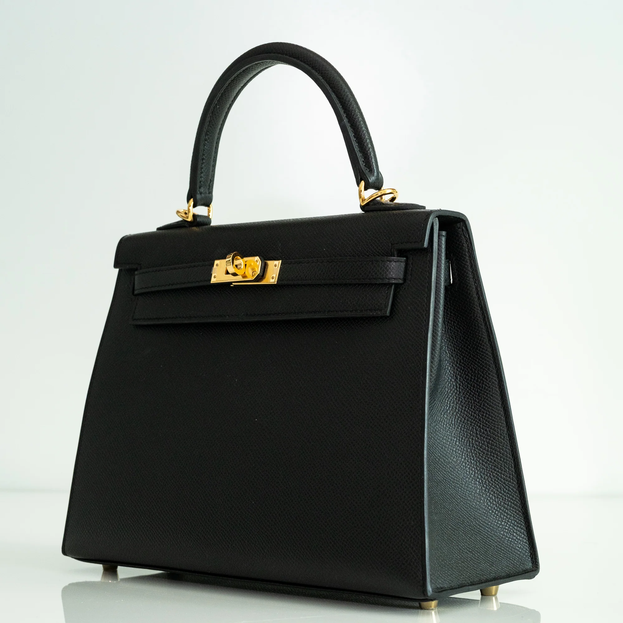 Hermès Kelly 25 Sellier Noir Epsom Gold Hardware