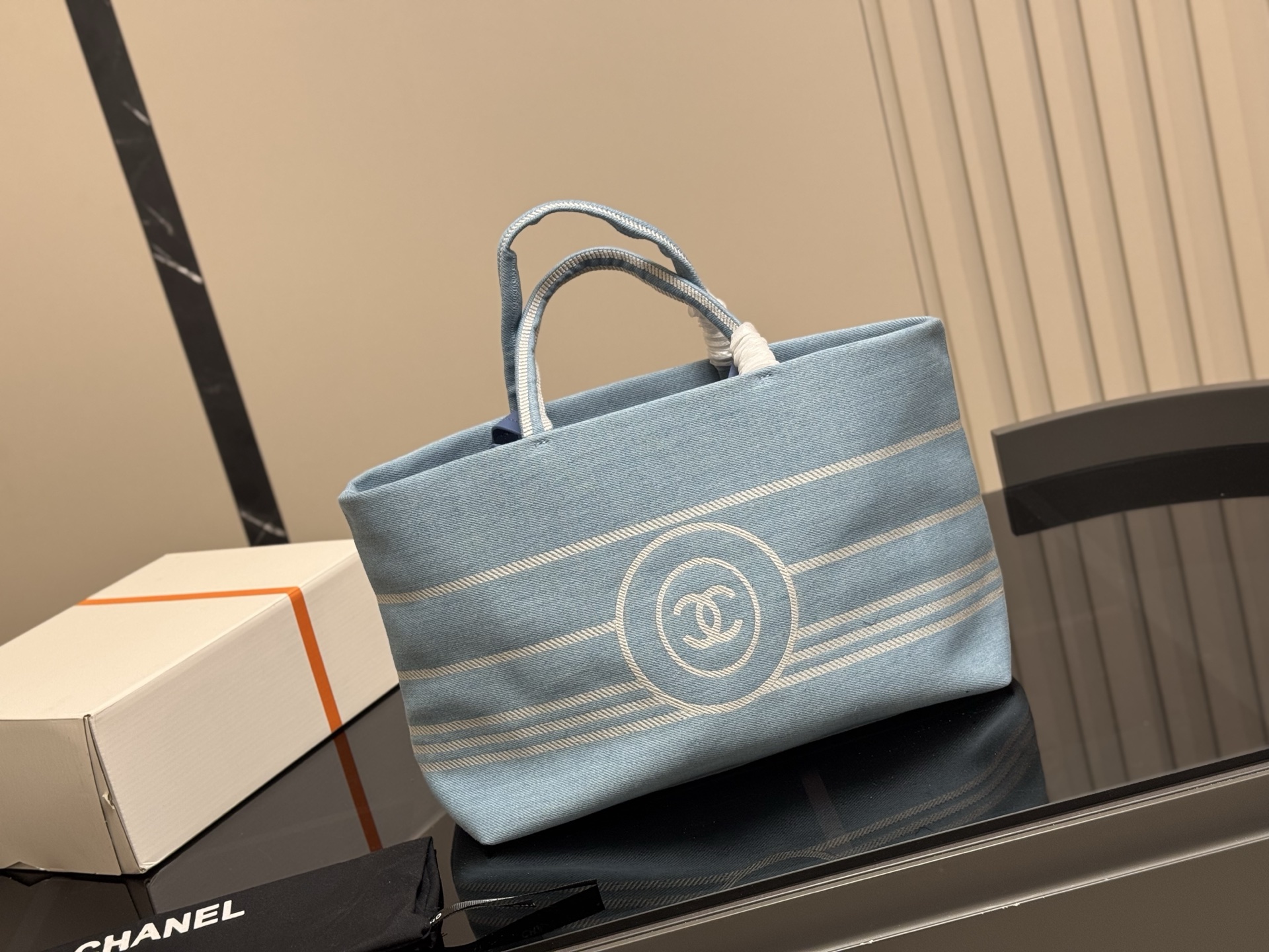 Chanel denim beach bag - cnluxepick