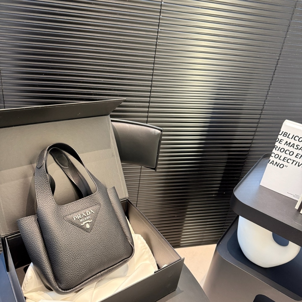 Prada Leather Mini Handbag Black 18Cm