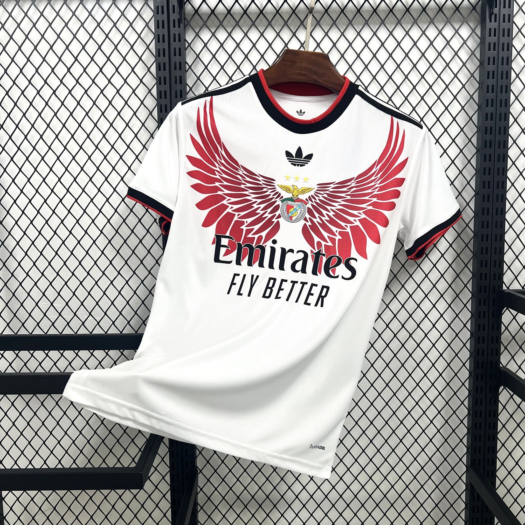 Benfica maillot foot 2026 2027 concept€14.99