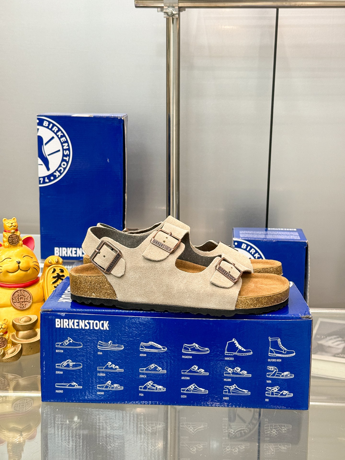 Birkenstocks are versatile for couples - cnluxepick