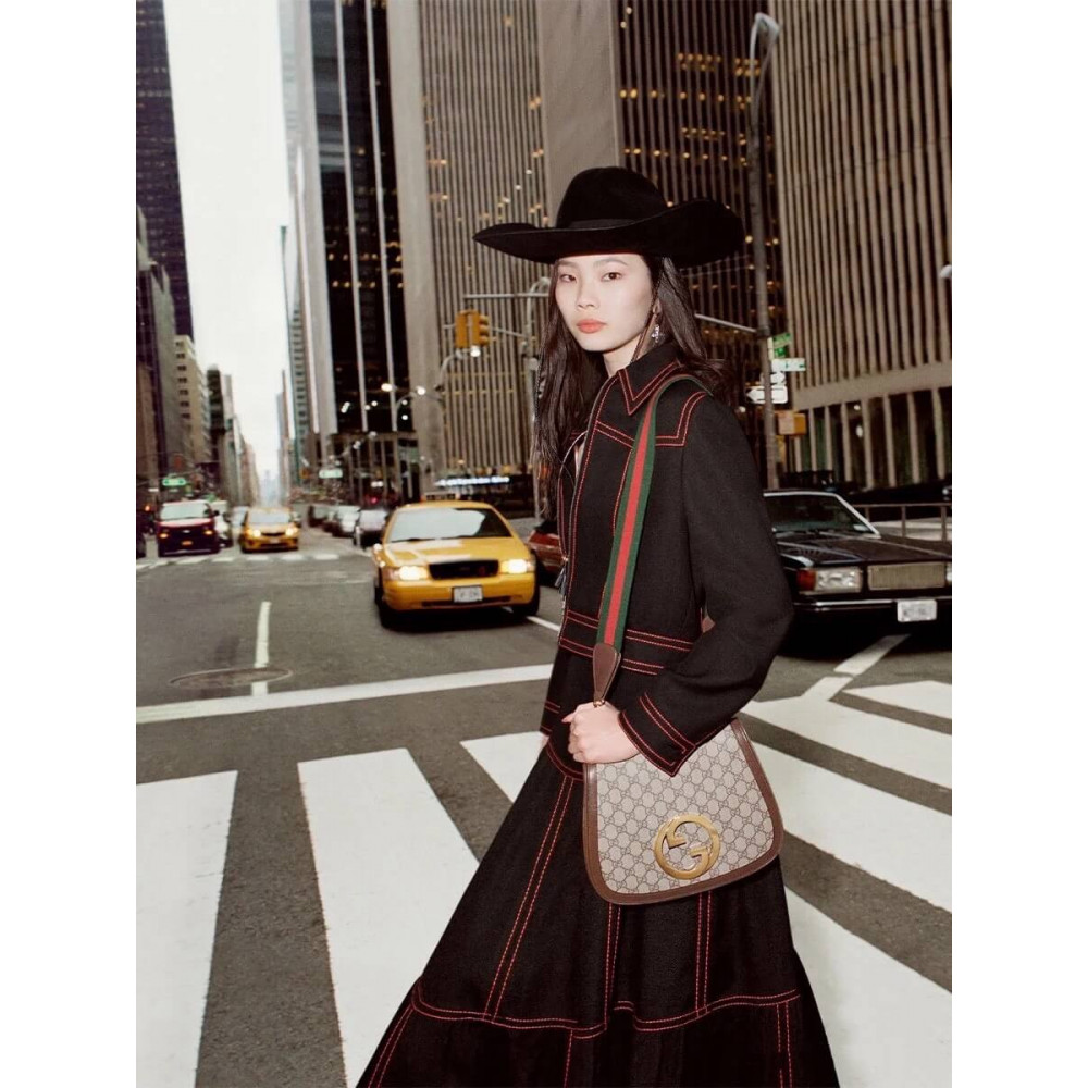 Gucci Blondie Medium Shoulder Bag With Round Interlocking G
