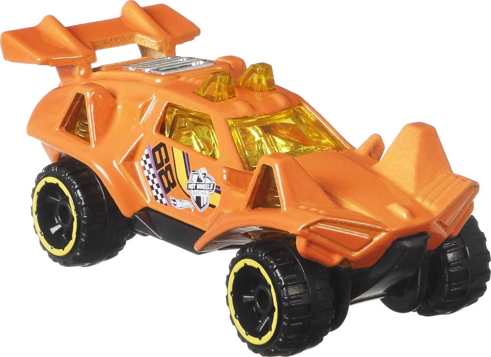 Hot Wheels Super Rigs, Toy Transporter Truck and Toy Car in 1:64 Scale (Styles May Vary)