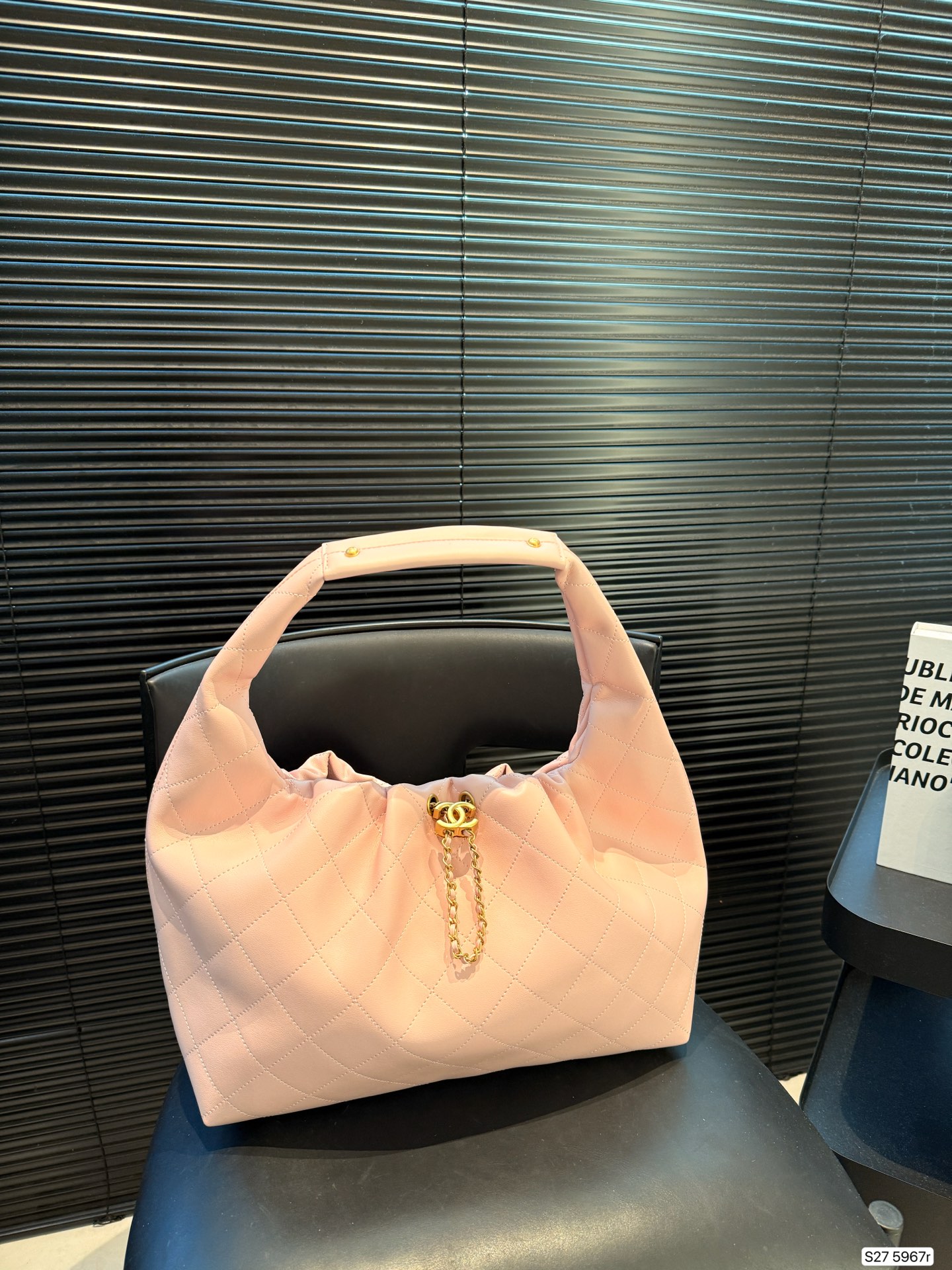 Chanel's New Hobo Bag - cnluxepick