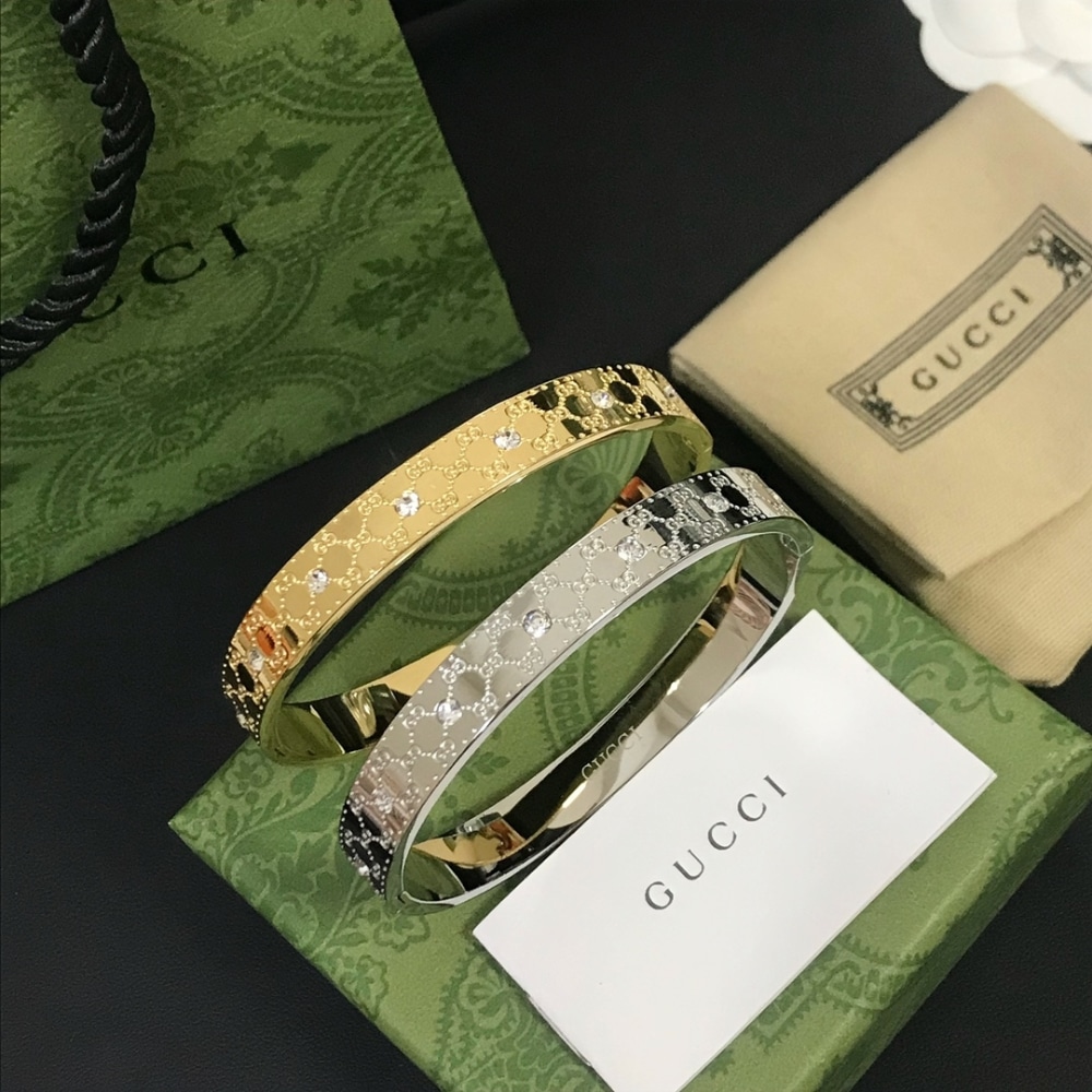 Gucci Cuff Bracelet Gold 8Mm
