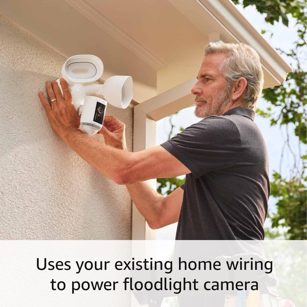 Floodlight Cam Wired Pro with Bird’s Eye View and 3D Motion Detection, White