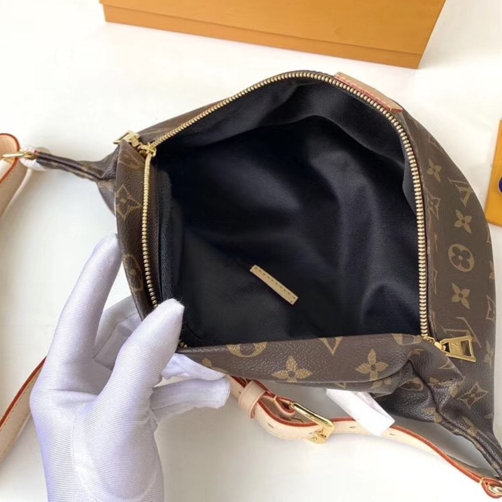 [Premium Quality] – Louis Vuitton Bumbag Monogram 10.2 Inches M43644
