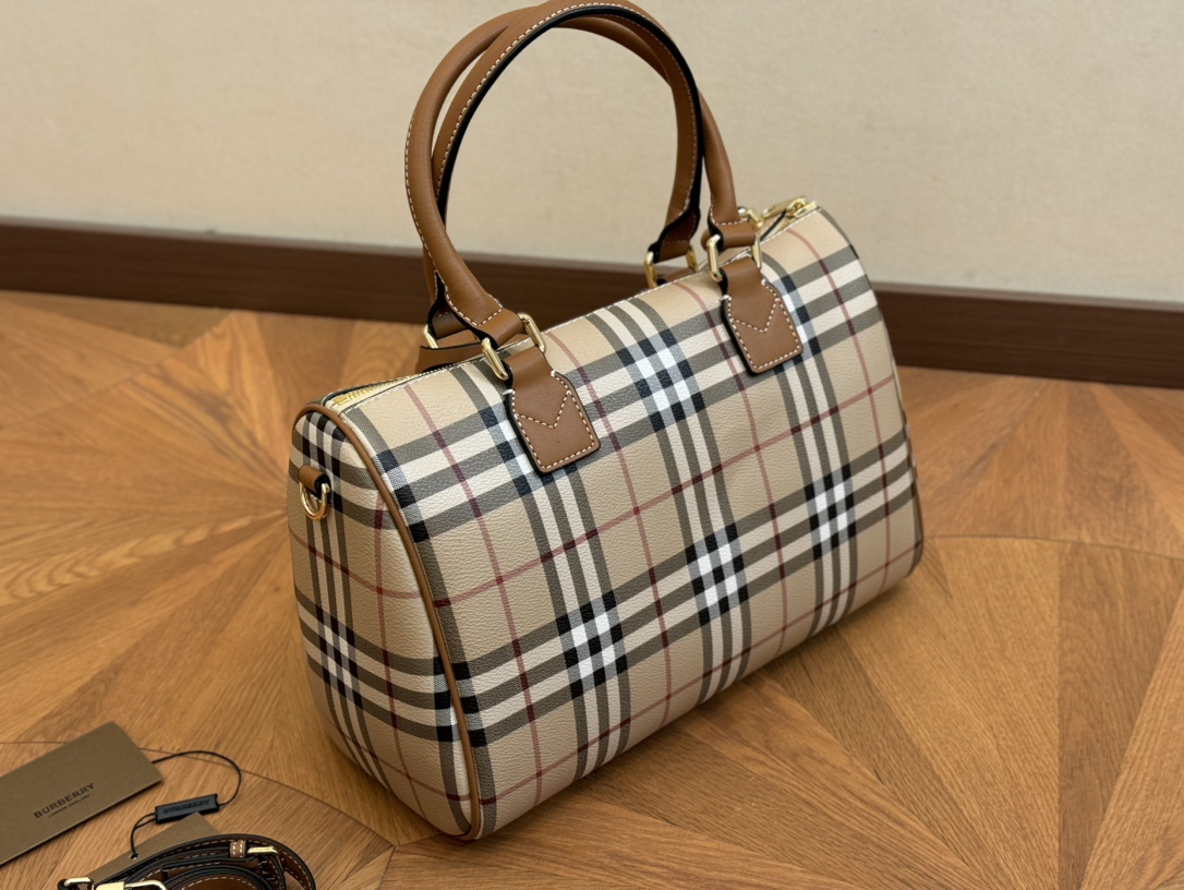 Burberry pillow bag - cnluxepick