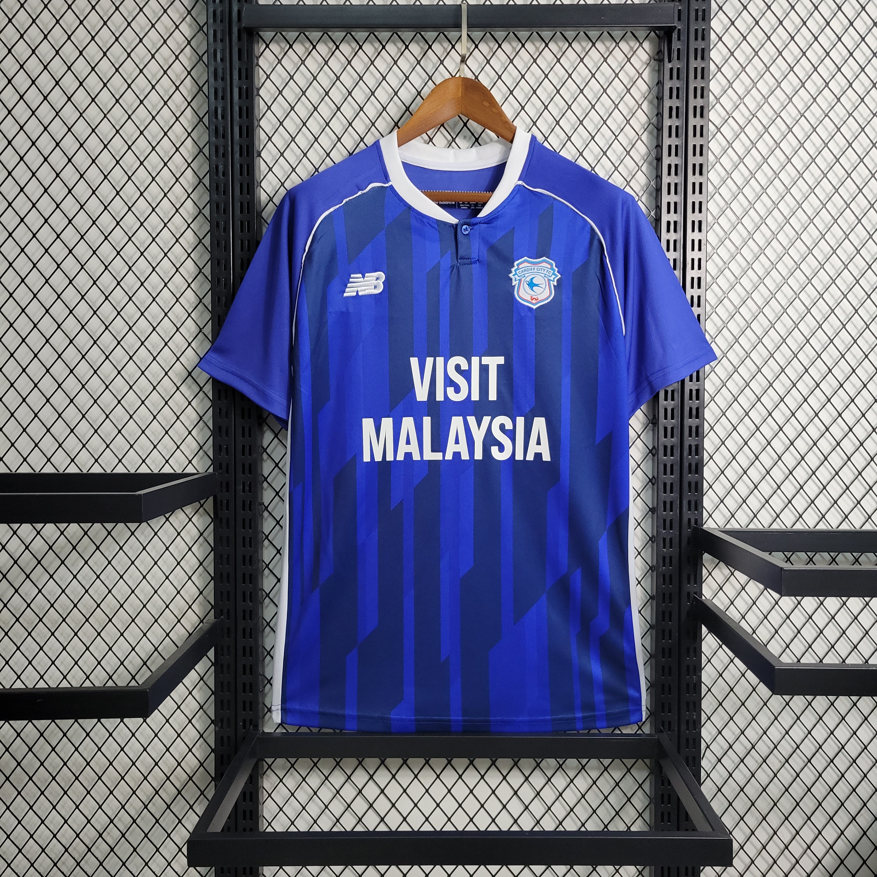 Cardiff City maillot domicile 2023 2024€14.99