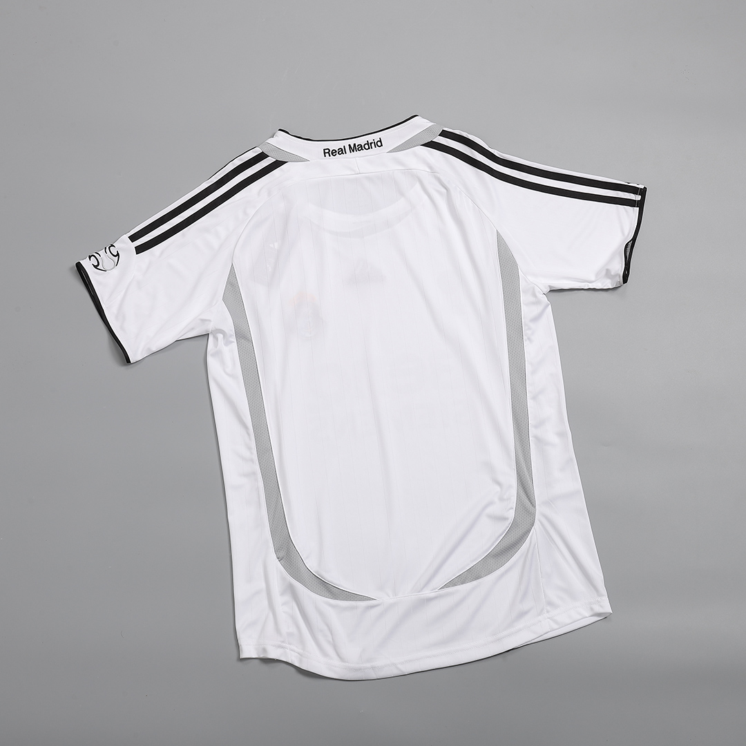 Retro Soccer Jersey Real Madrid Home 2006/07