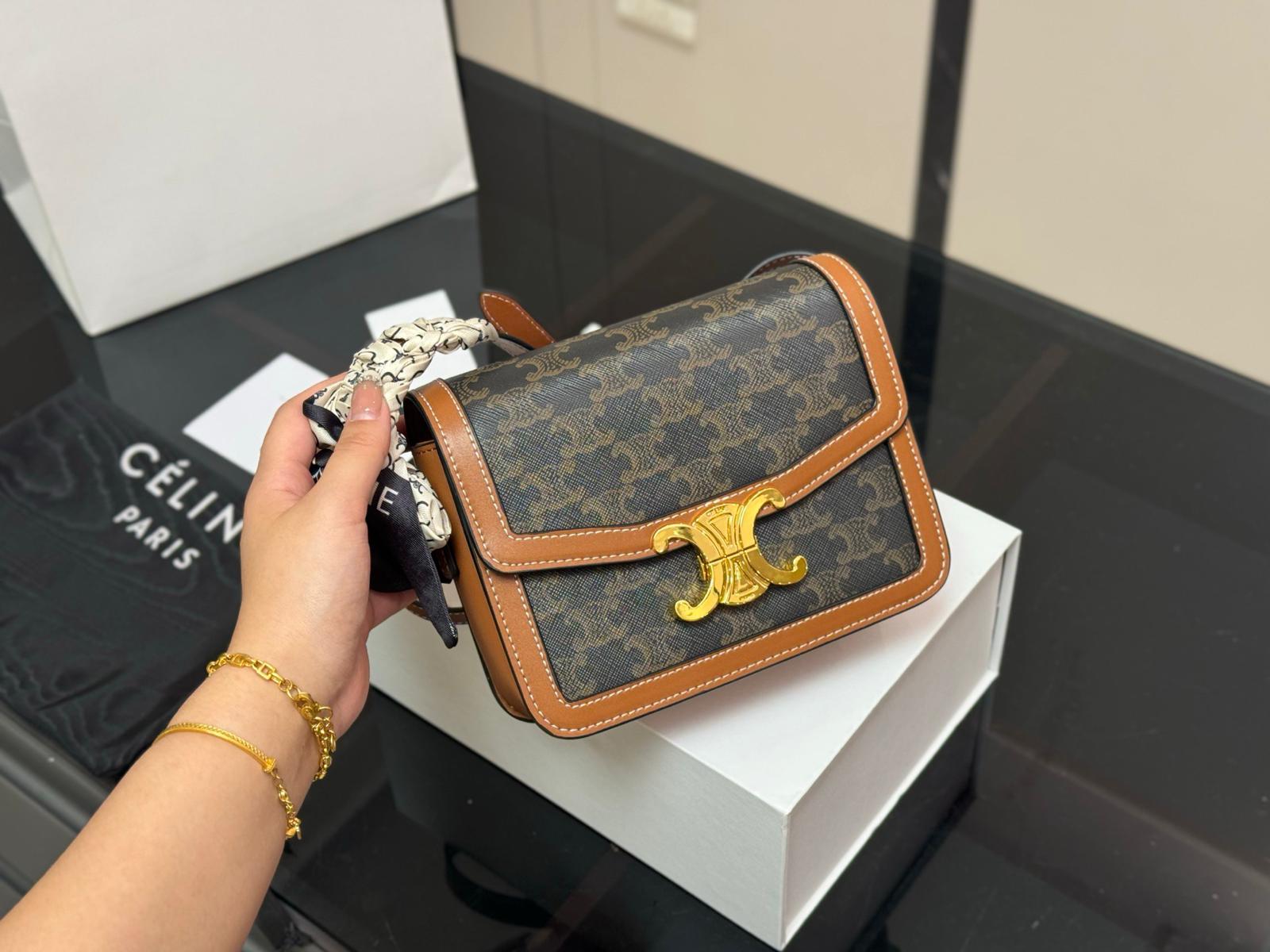 Celine Classic patterned crossbody bag - cnluxepick