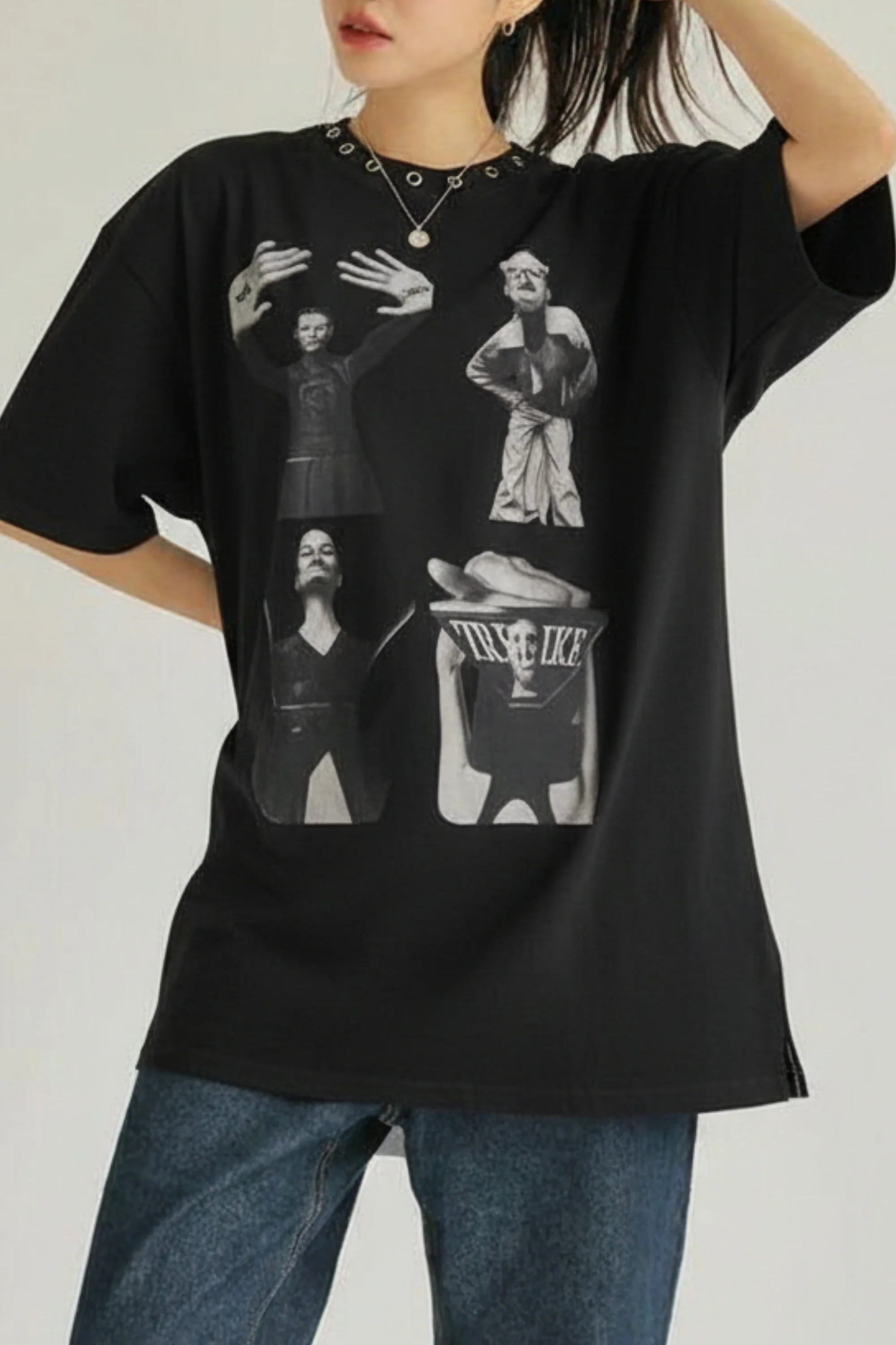 Portrait Black Oversized Tee
