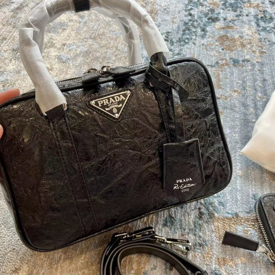 Prada Antiqu Handle Bag Black 25Cm
