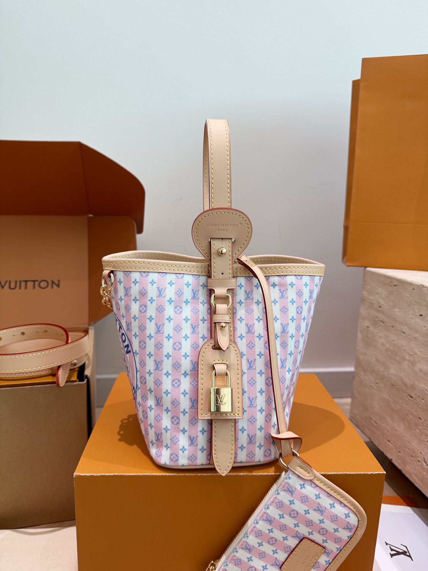 LV 26 AII IN BB Bucket Bag - cnluxepick