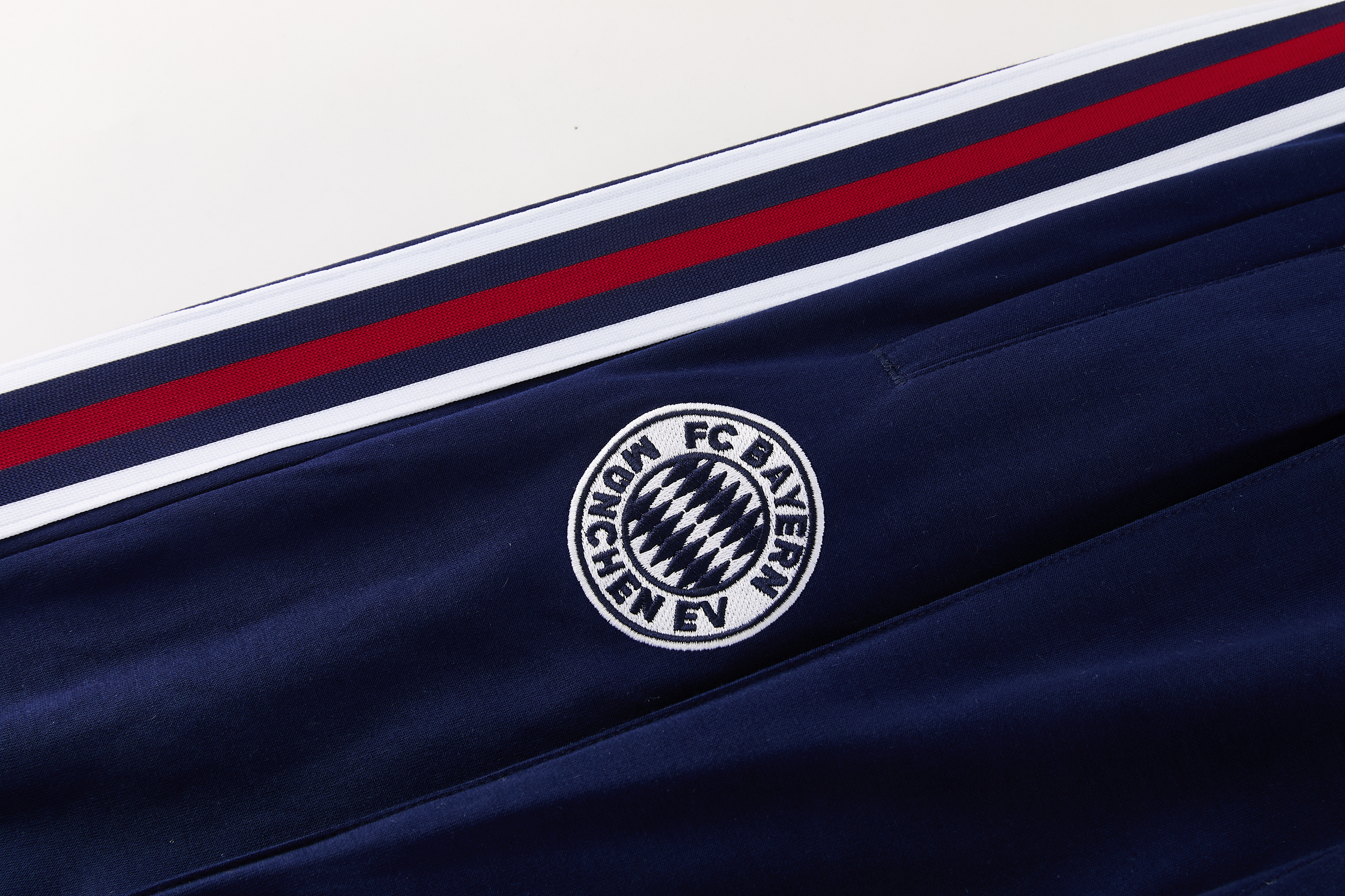 Bayern München 26/27 Hoodie Training Suit Royal Blue