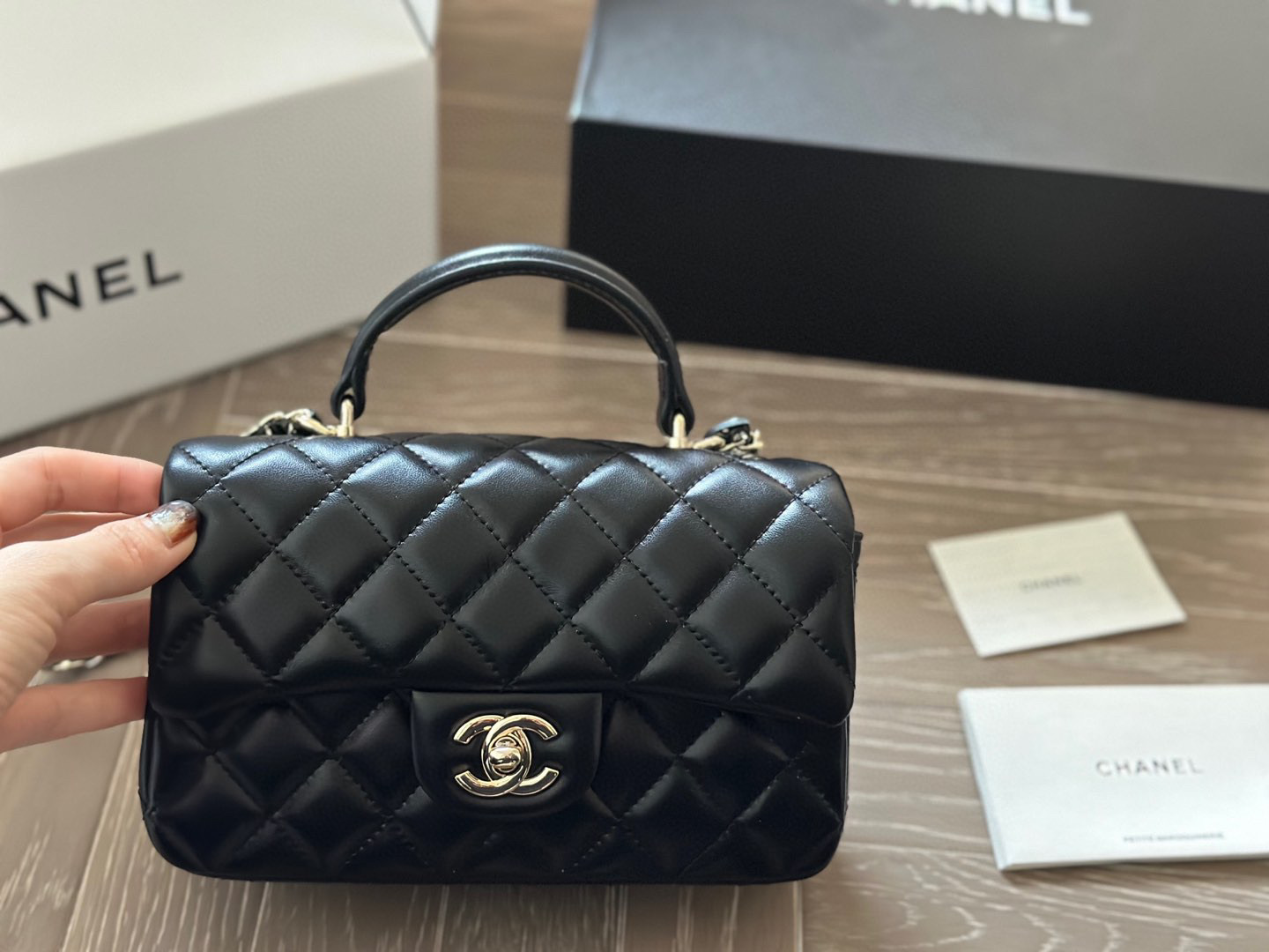 Chanel chain handle bag - cnluxepick