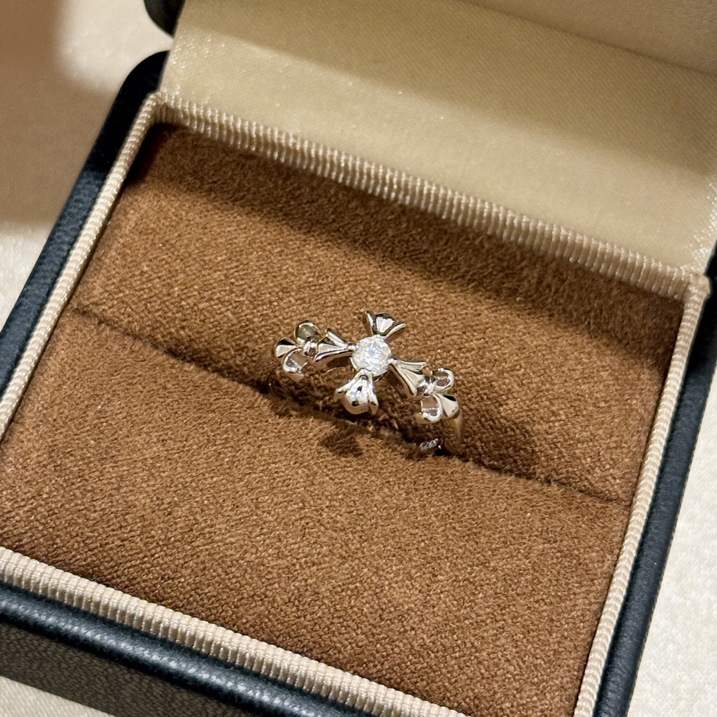 Chrome Hearts Iris Cross Diamond Ring - cnluxepick