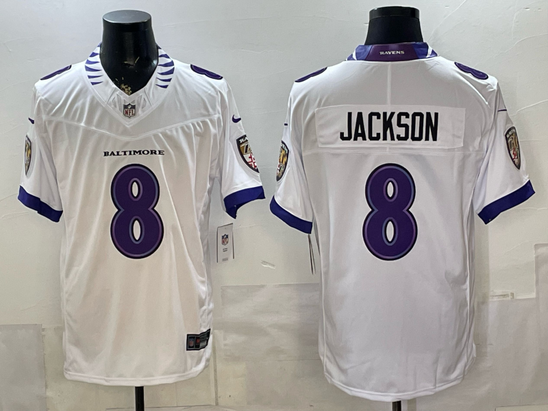 Men's Baltimore Ravens Lamar Jackson #8 White Vapor F.U.S.E. Stitched Limited Jersey