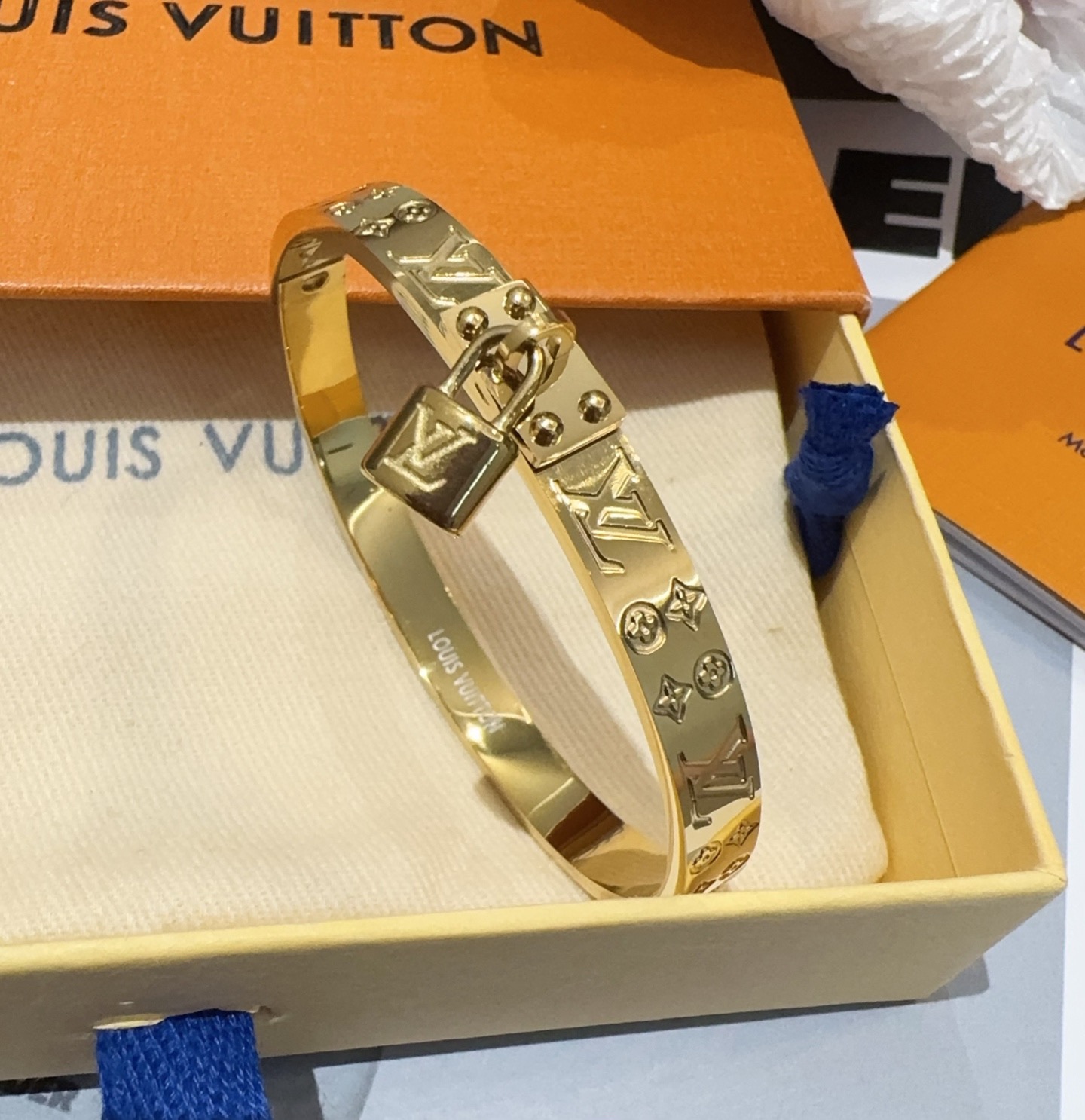 LV bracelet - cnluxepick
