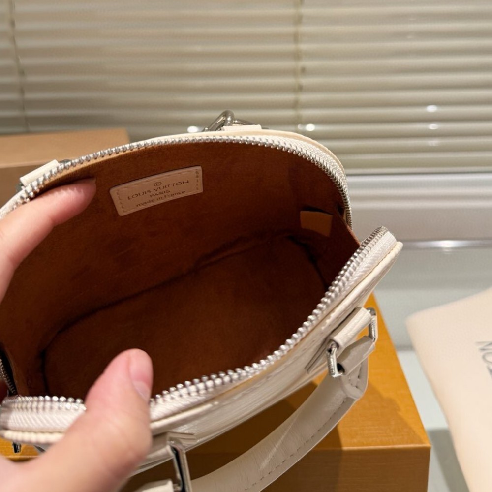 Louis Vuitton Nano Alma Epi Noir Beige 7.1 Inches M81945