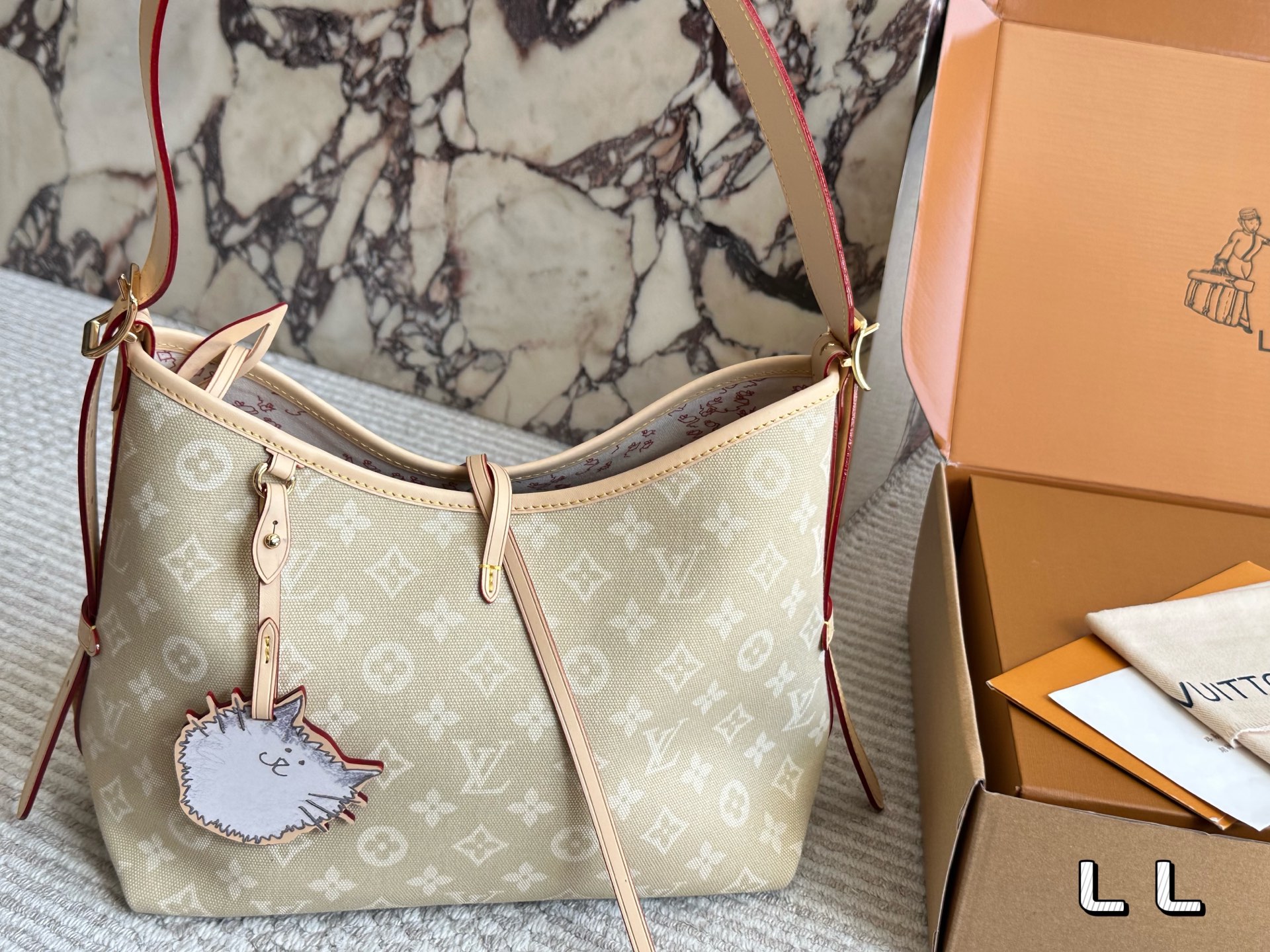 LV Denim Carryall Medium Bag - cnluxepick
