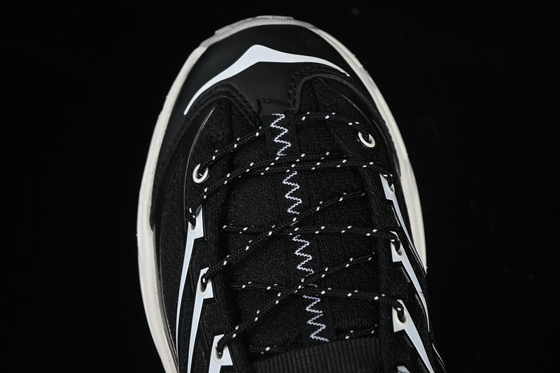 HOKA One One Mafate Three 2