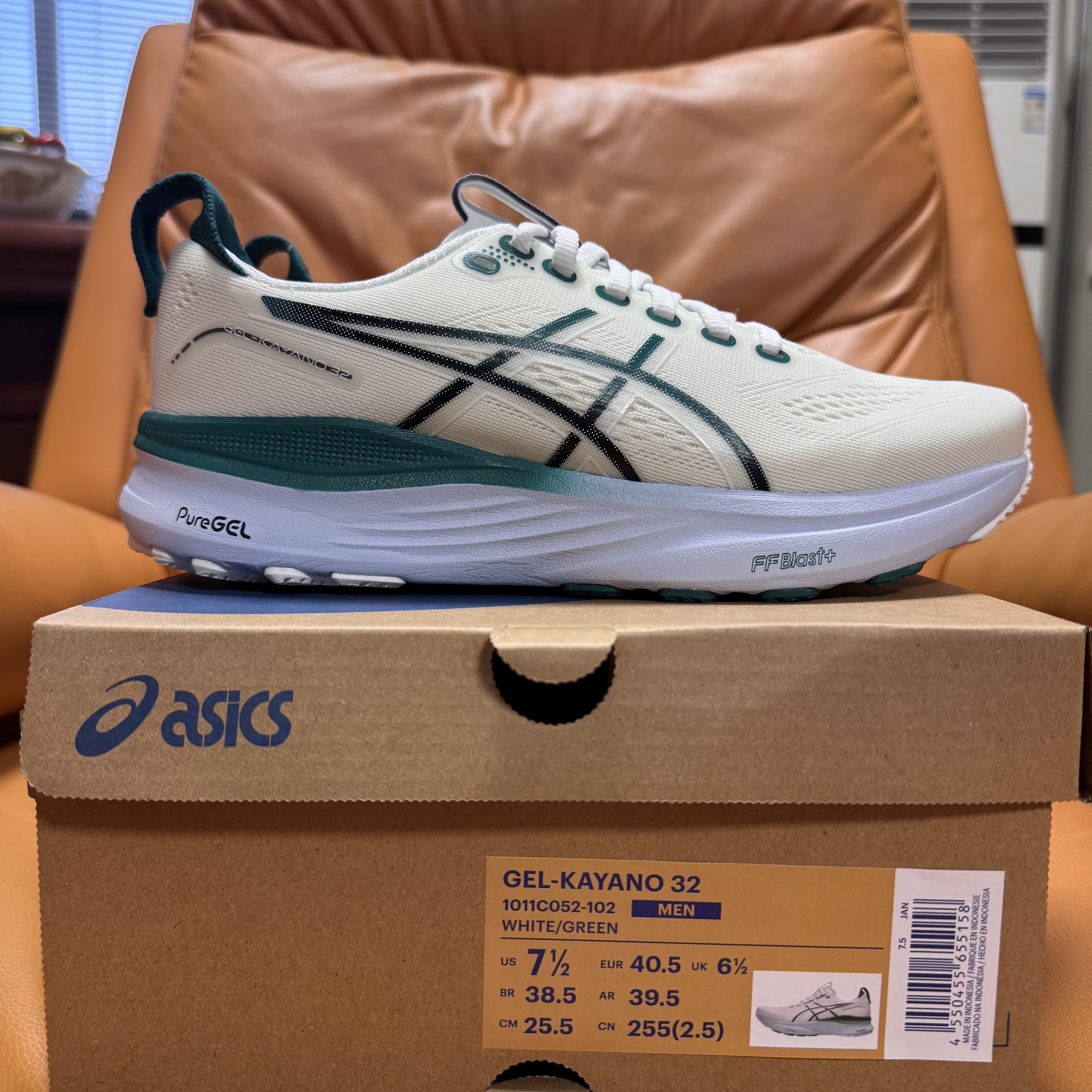 ASICS GEL-KAYANO 32 Running Shoes White/Green 1011C052-102