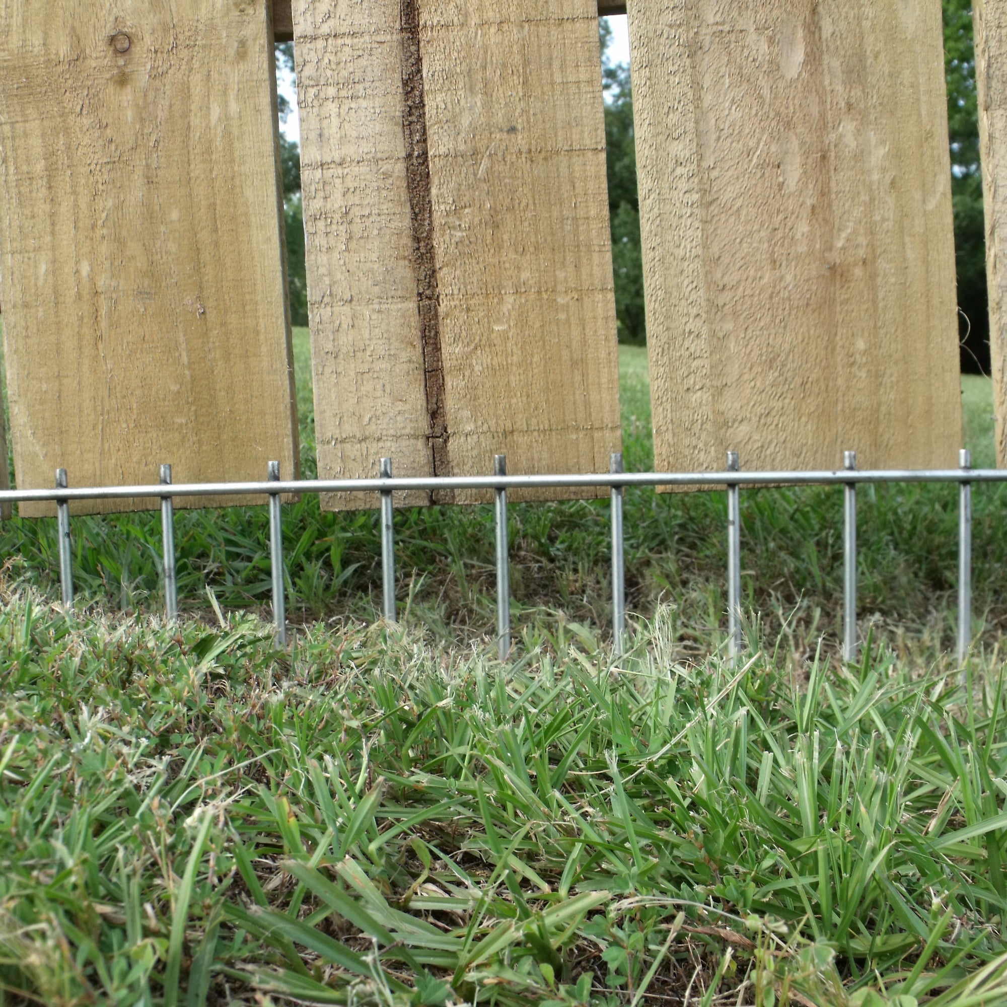 Dig Defence 25 Pack No-Dig Small/Medium Animal Barrier Fence 8″ L x 32″ W Galvanized Steel
