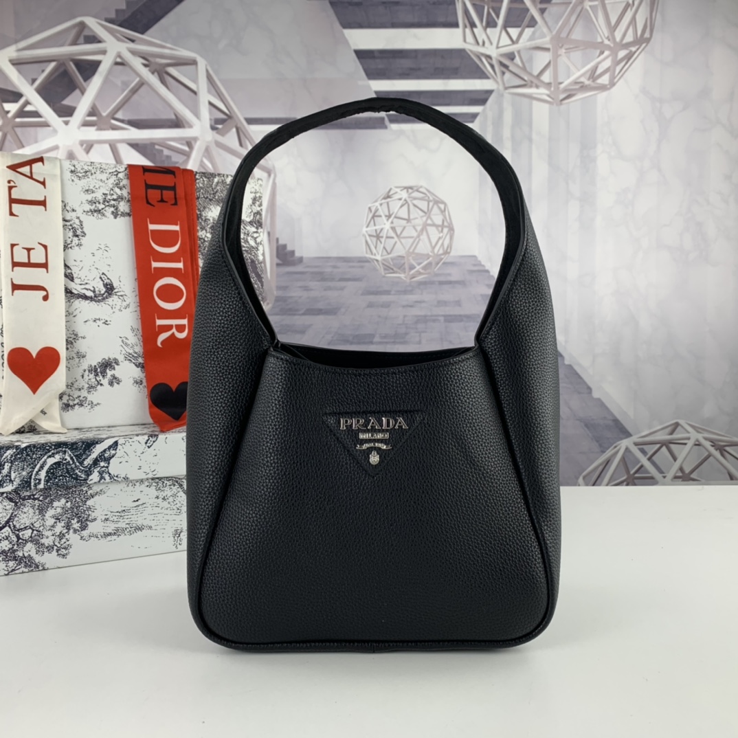 Prada tote handbag - cnluxepick