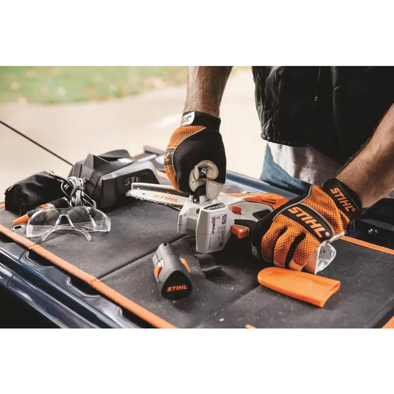 STIHL GTA 26 Cordless Garden Pruner Kit – Includes Battery and Fast Charger