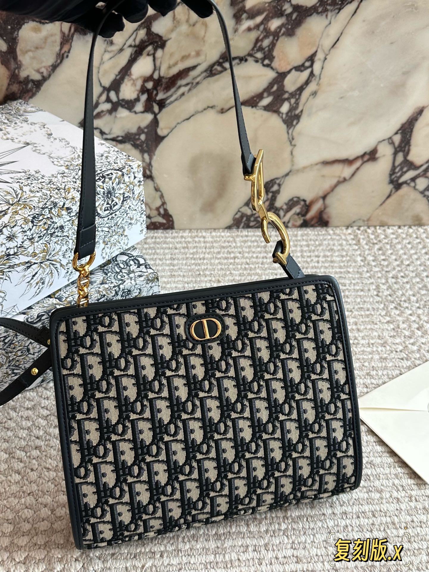 Dior Monogram Envelope Bag - cnluxepick