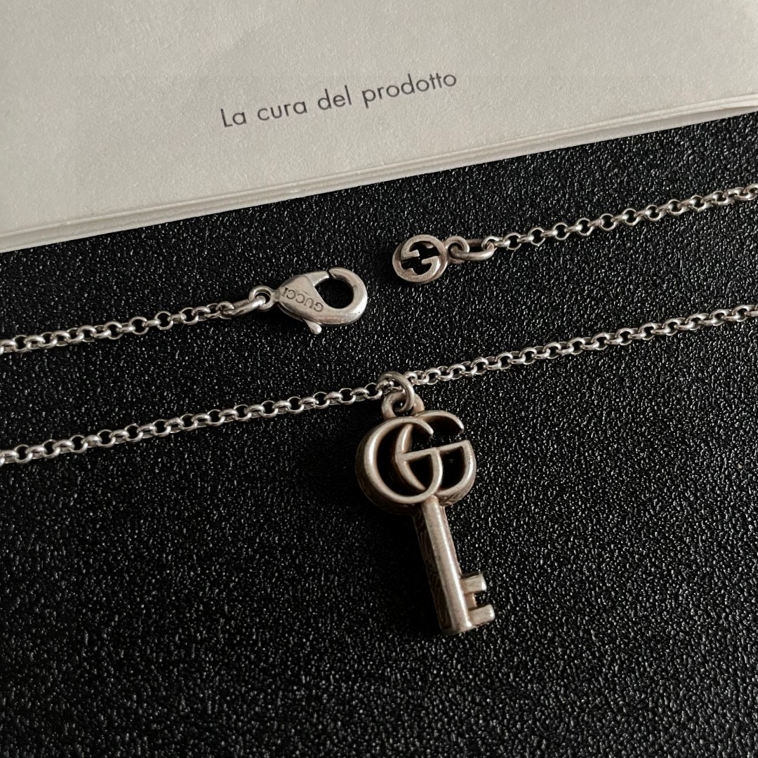 Gucci classic Double G key necklace - cnluxepick