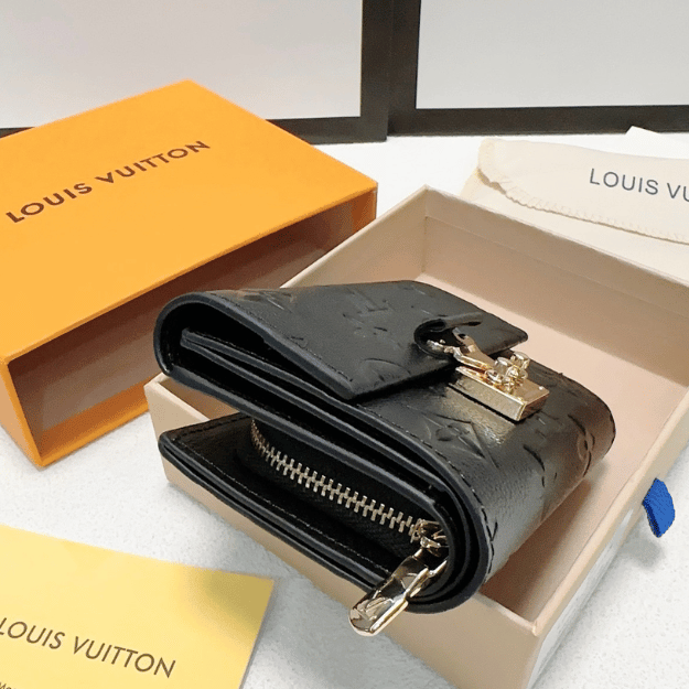 Louis Vuitton Métis Compact Wallet Black 4.5 Inches M80880